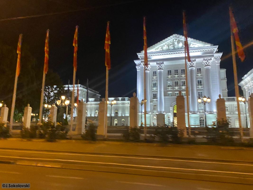 Владата најави поевтина струја за компаниите за стабилизирање на цените на храната