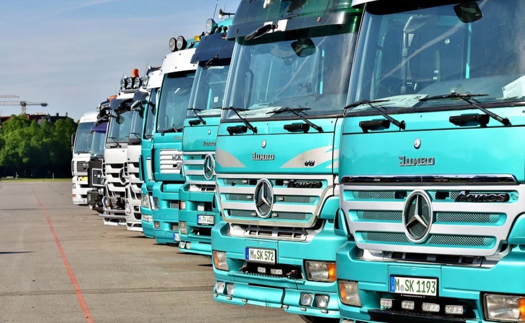 САНКЦИИ ЗА КАМИОНИ: Земјите од ЕУ забрануваат руски и белоруски камиони