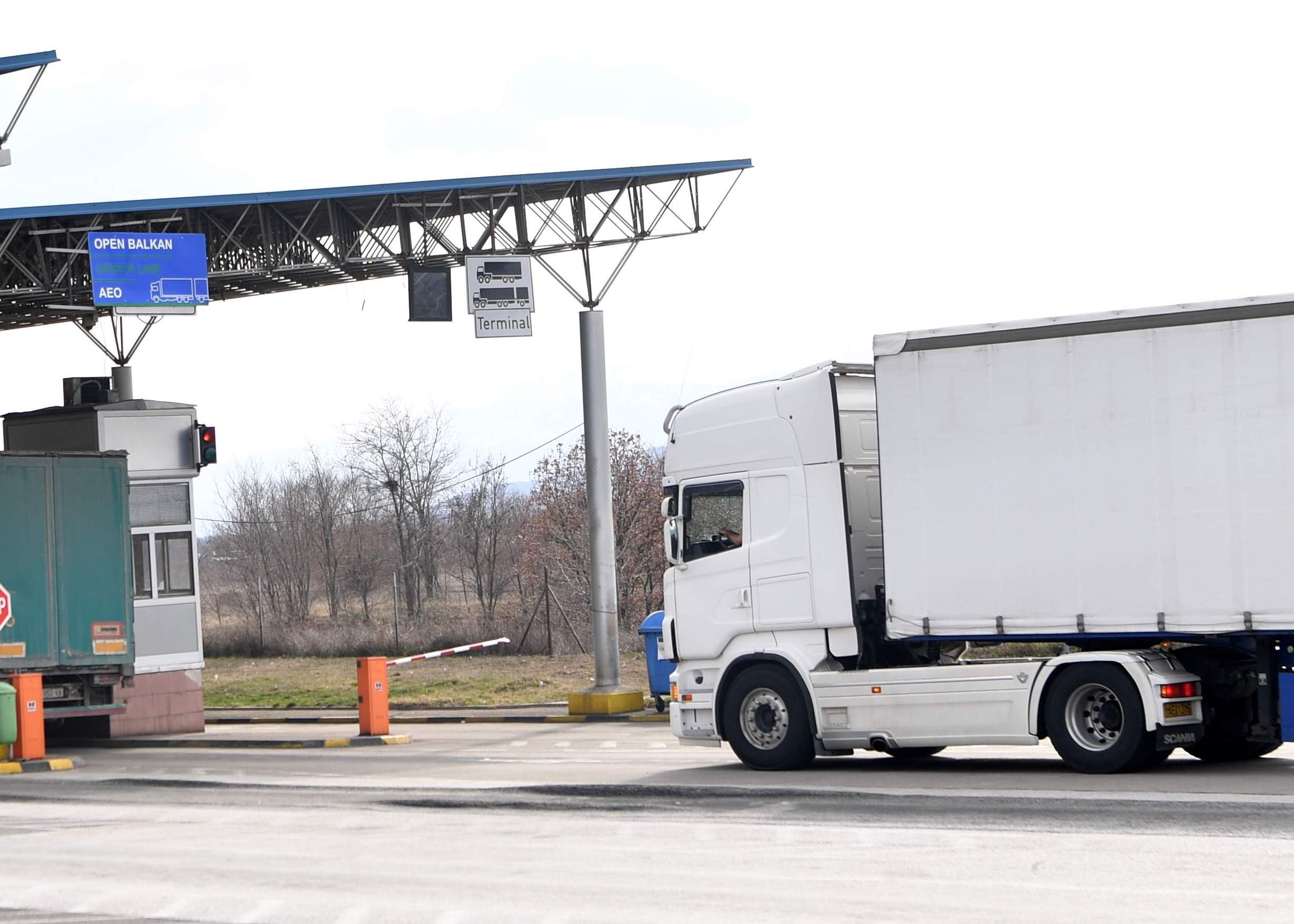 На Табановце поставена првата табла за Зелена лента за Отворен Балкан – обезбеден е брз проток за транспортерите